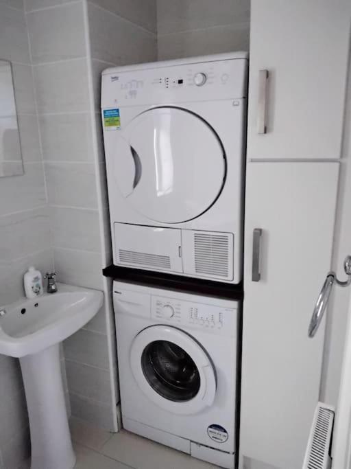 Townhouse Clifden: Located In The Heart Of Connemara Villa Buitenkant foto